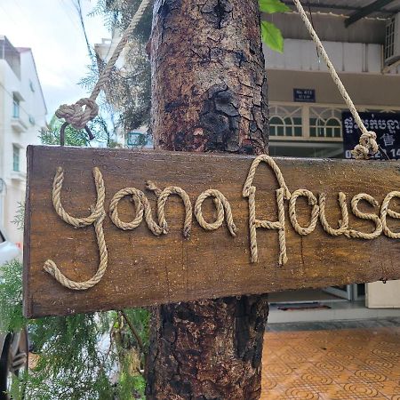 Yana House Phnom Penh Hotel Luaran gambar