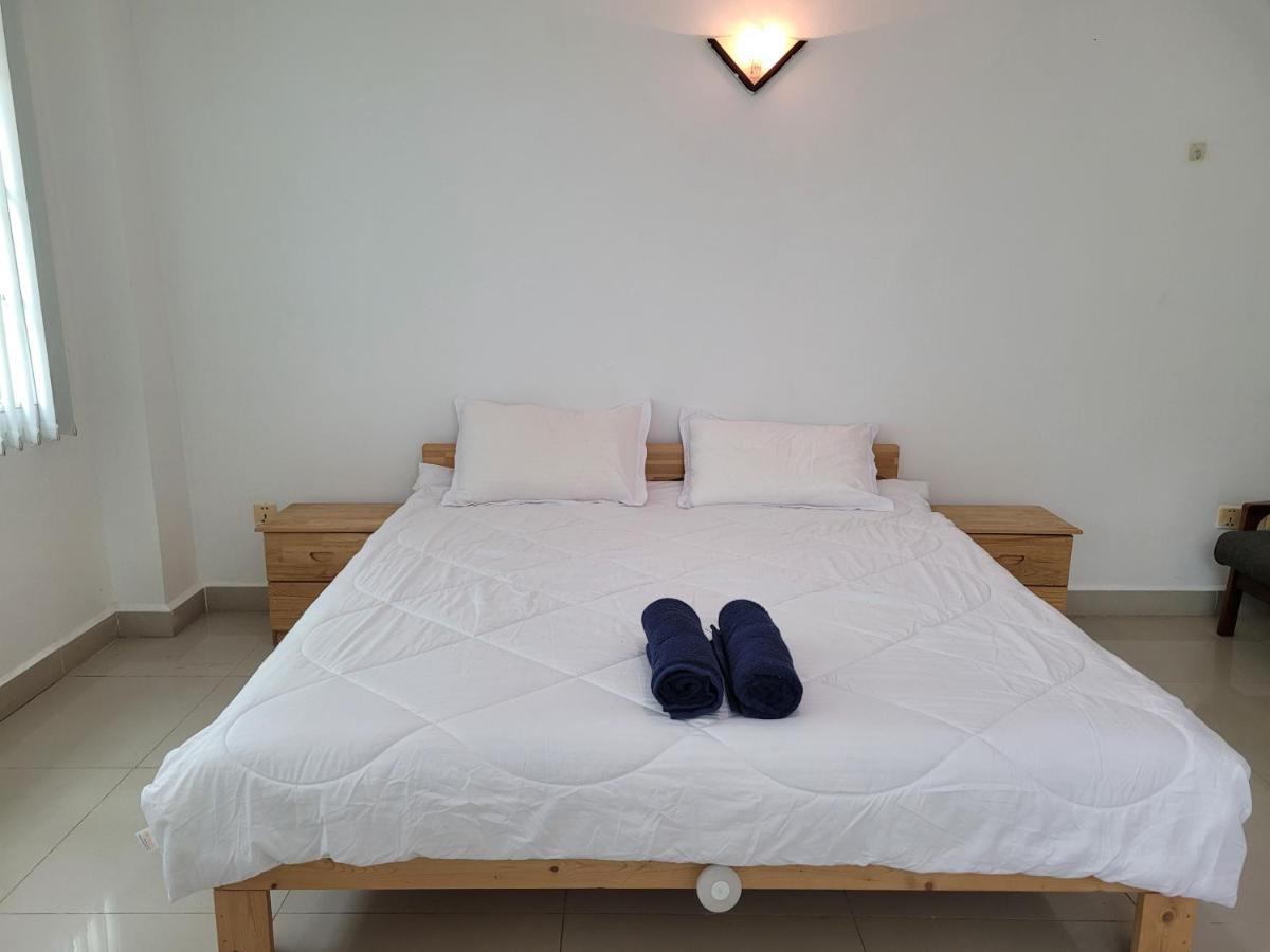 Yana House Phnom Penh Hotel Luaran gambar