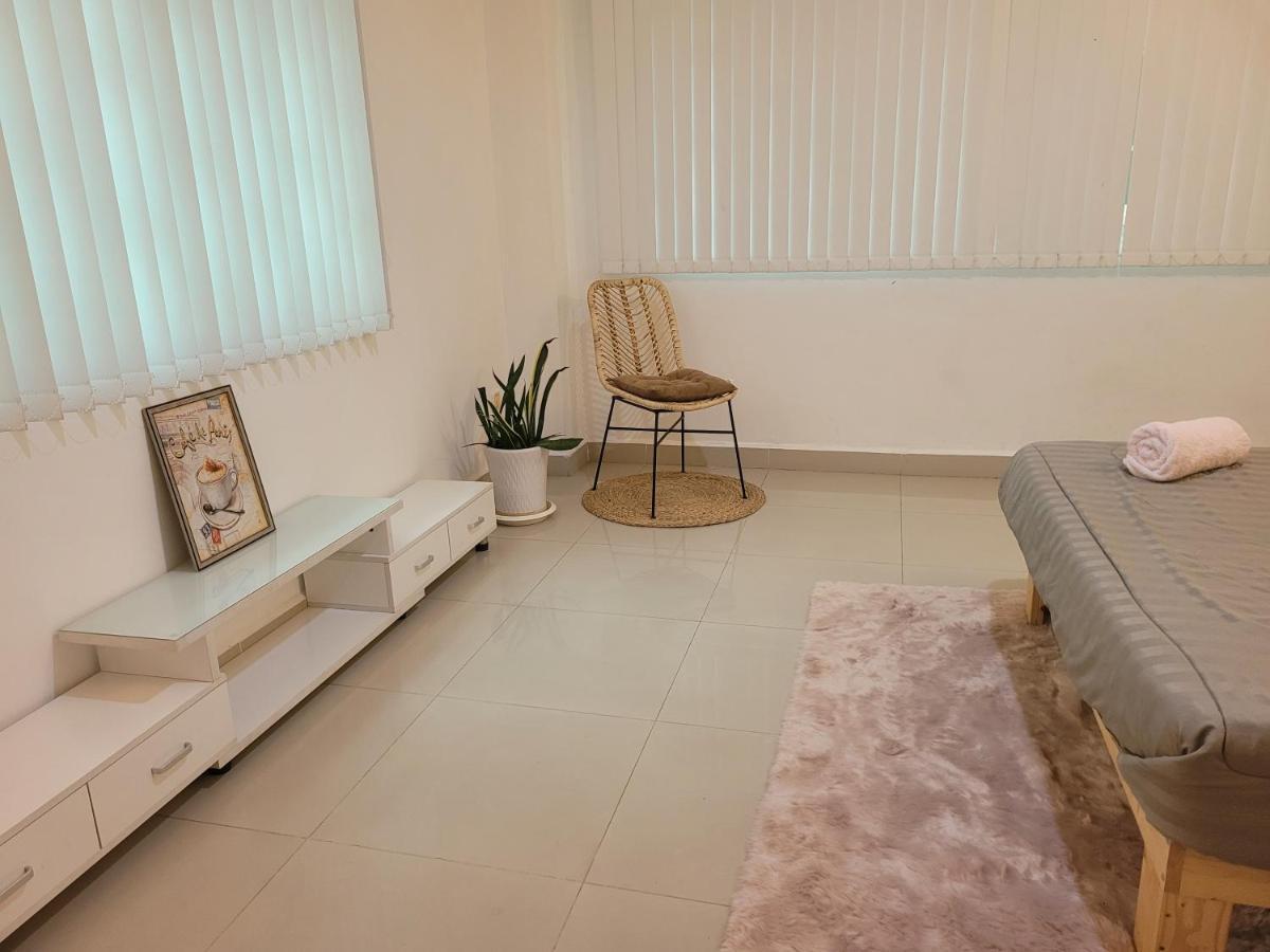 Yana House Phnom Penh Hotel Luaran gambar